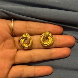 Elegant Gold Knot Earrings